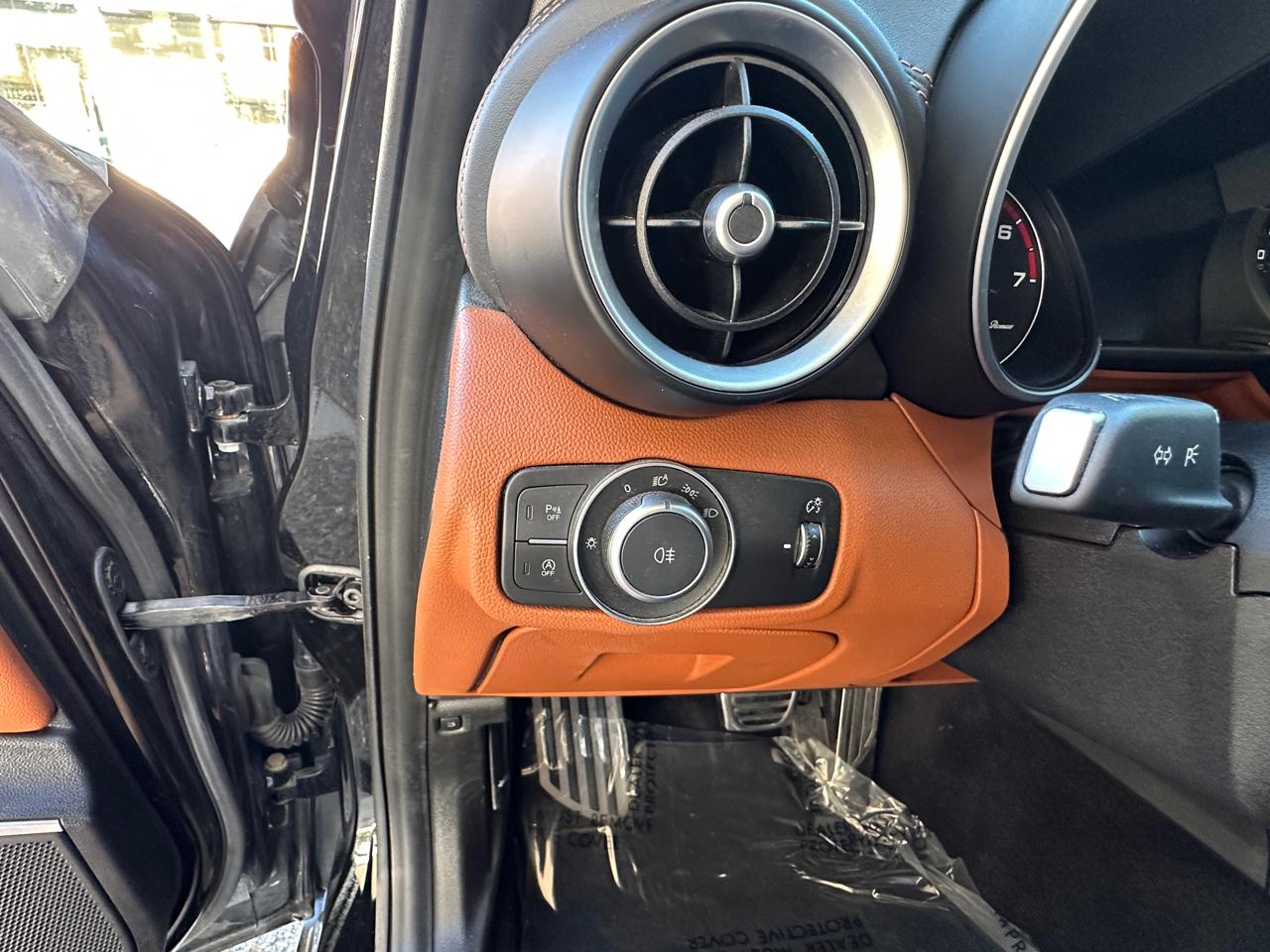 Alfa Romeo Giulia Ti Lusso AWD 2019