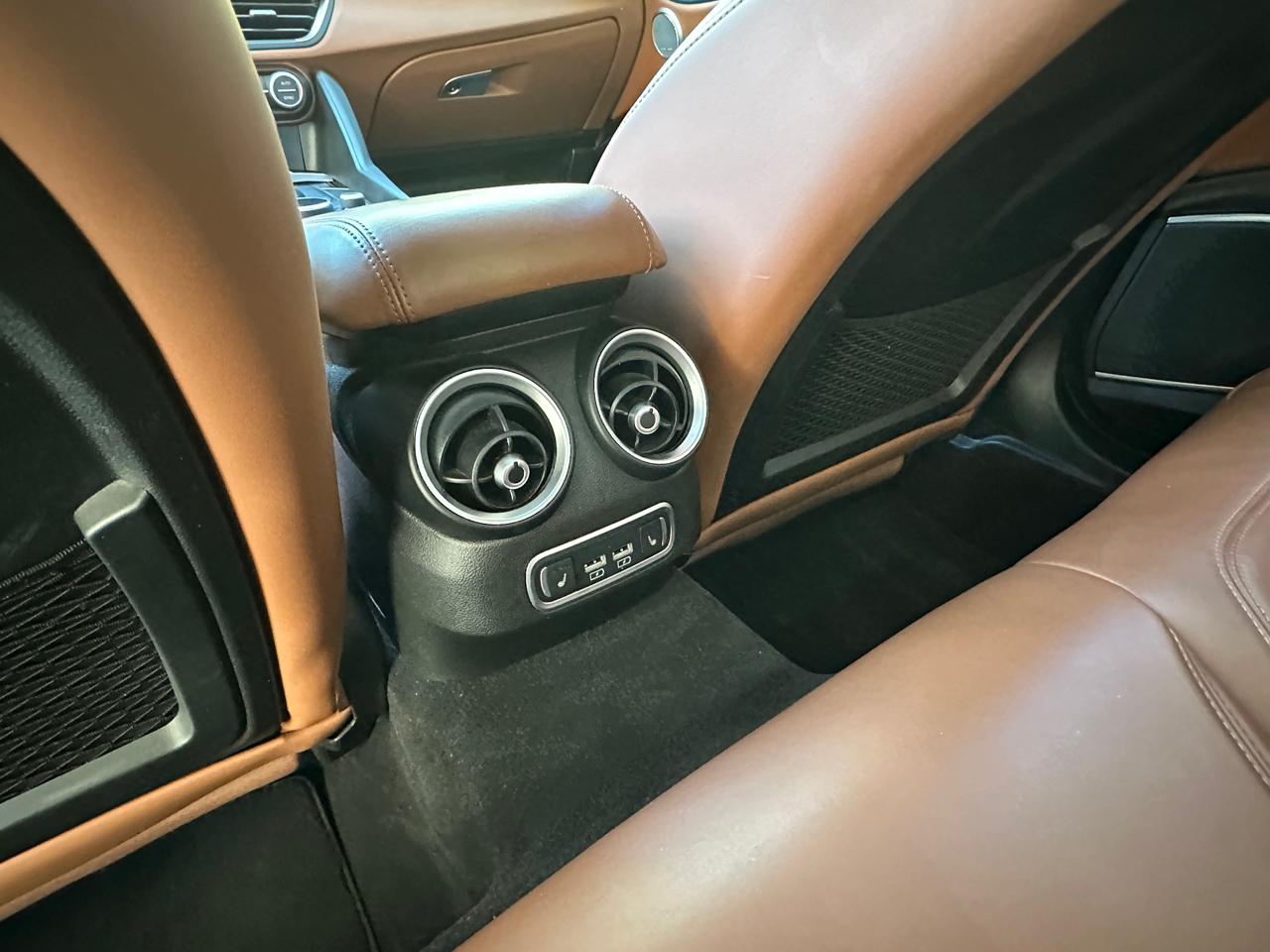 Alfa Romeo Giulia Ti Lusso AWD 2019