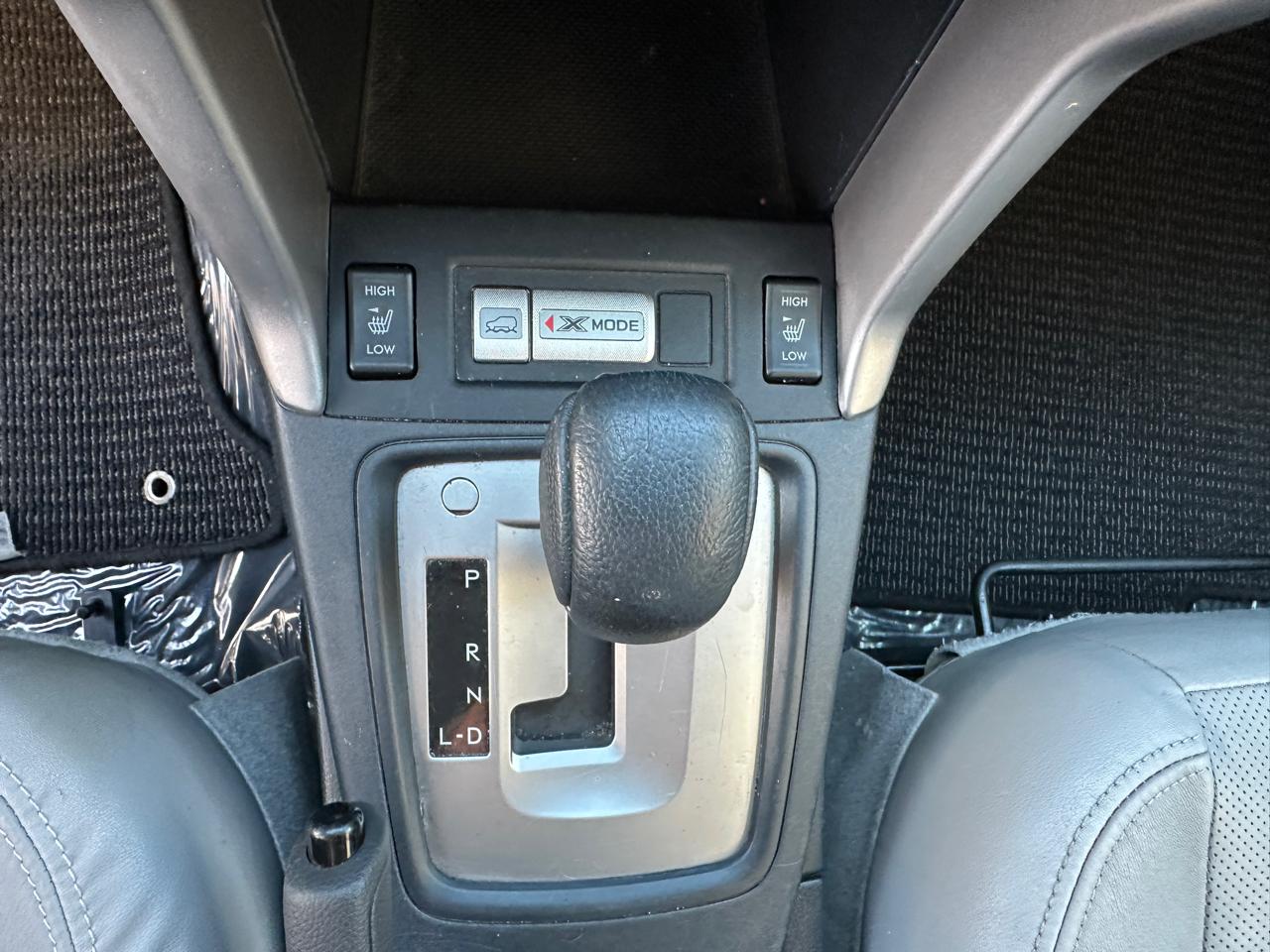 Subaru Forester 4dr CVT 2.5i Limited PZEV 2016