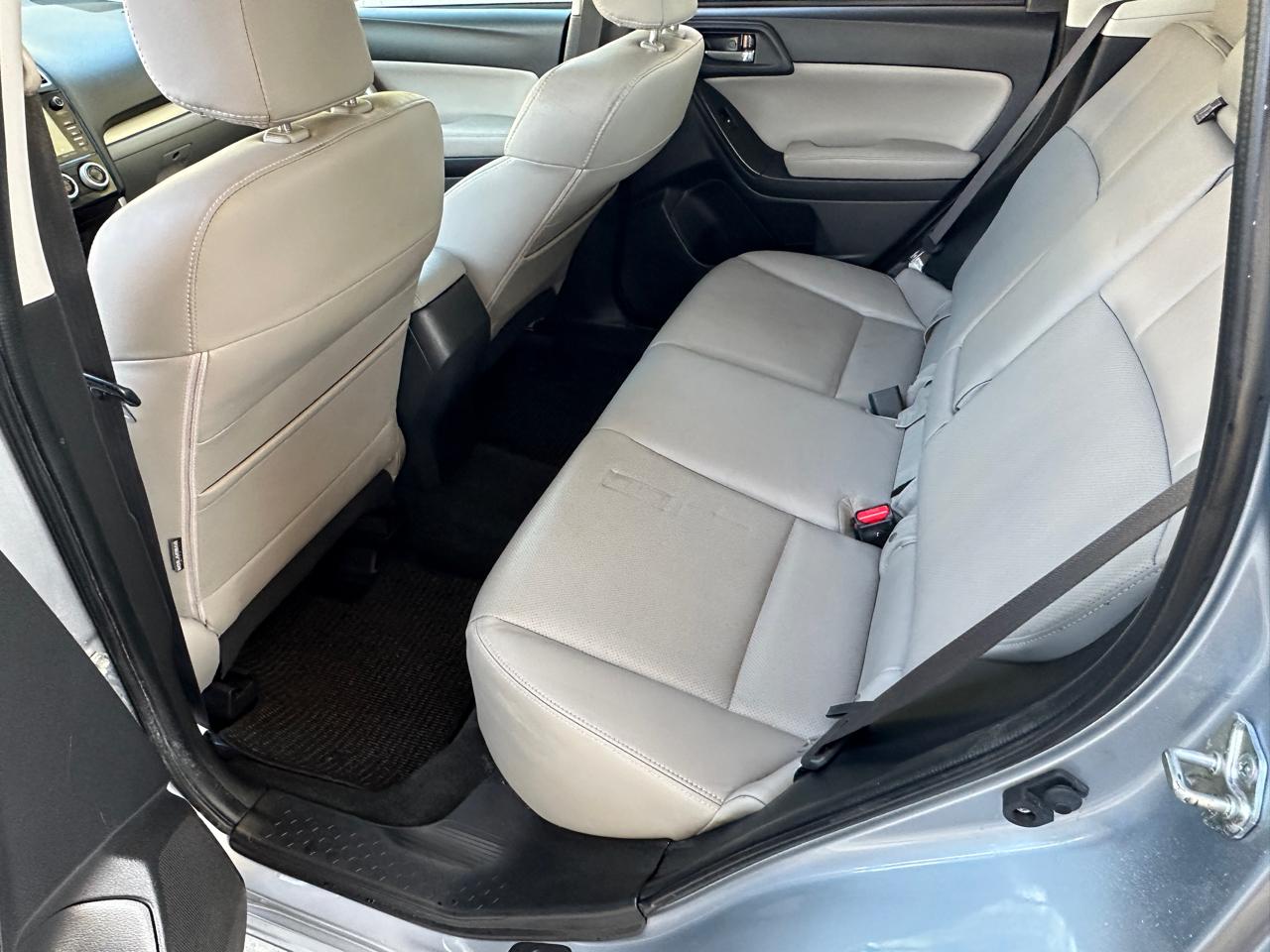 Subaru Forester 4dr CVT 2.5i Limited PZEV 2016