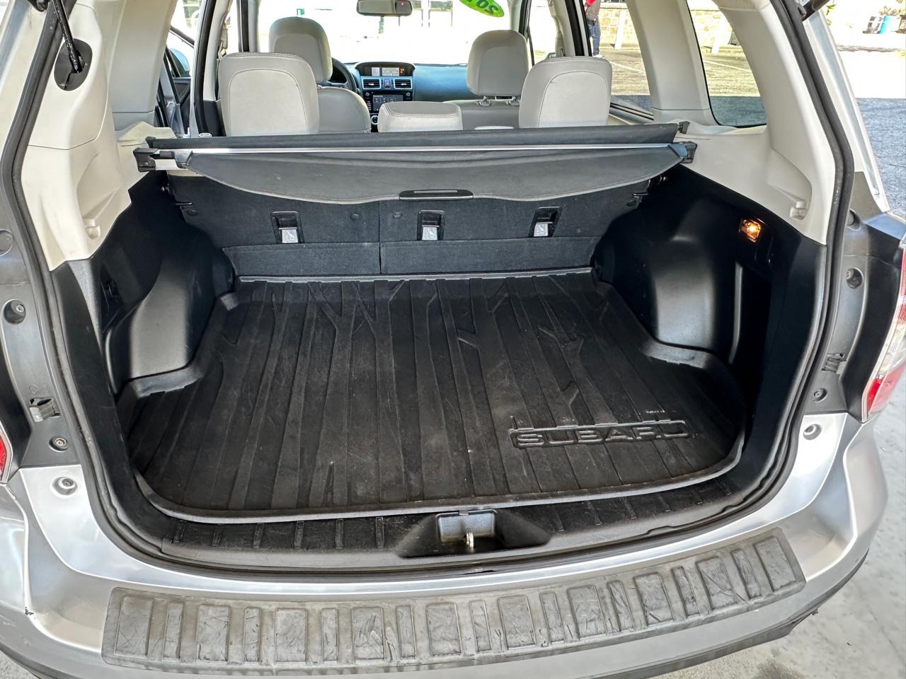 Subaru Forester 4dr CVT 2.5i Limited PZEV 2016