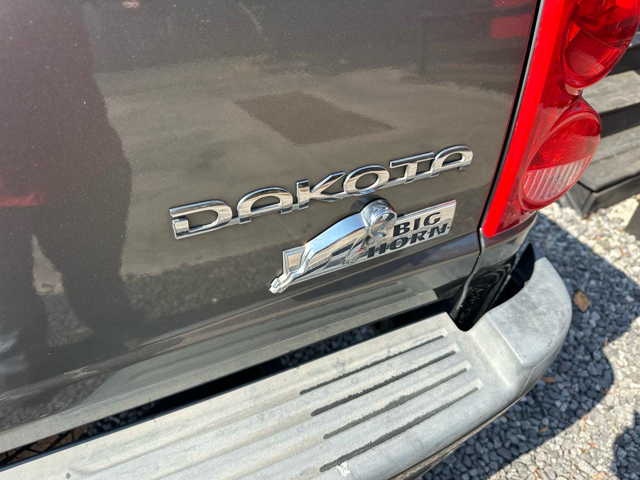 RAM Dakota 2WD Crew Cab Bighorn/Lonestar 2011