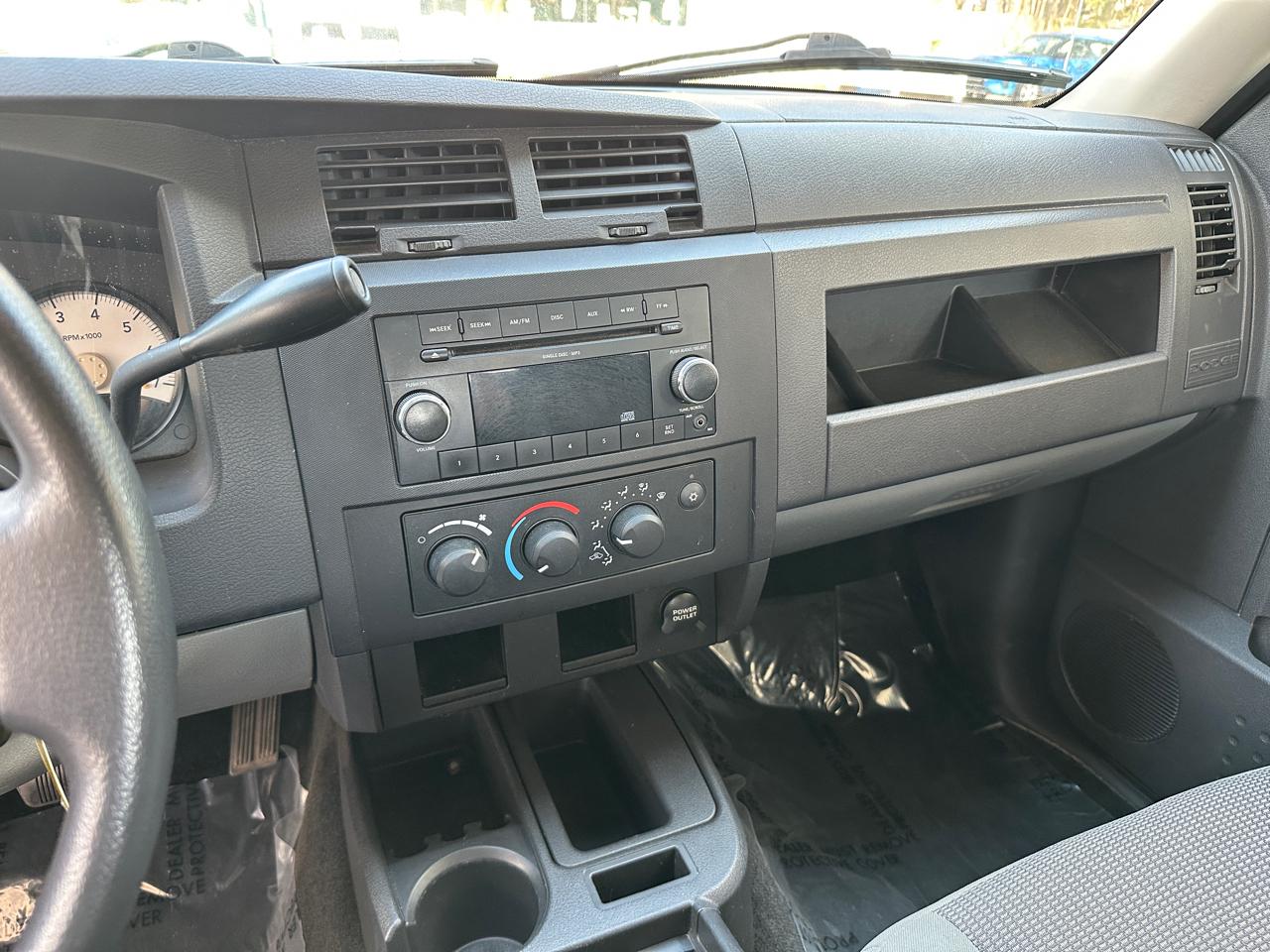 RAM Dakota 2WD Crew Cab Bighorn/Lonestar 2011