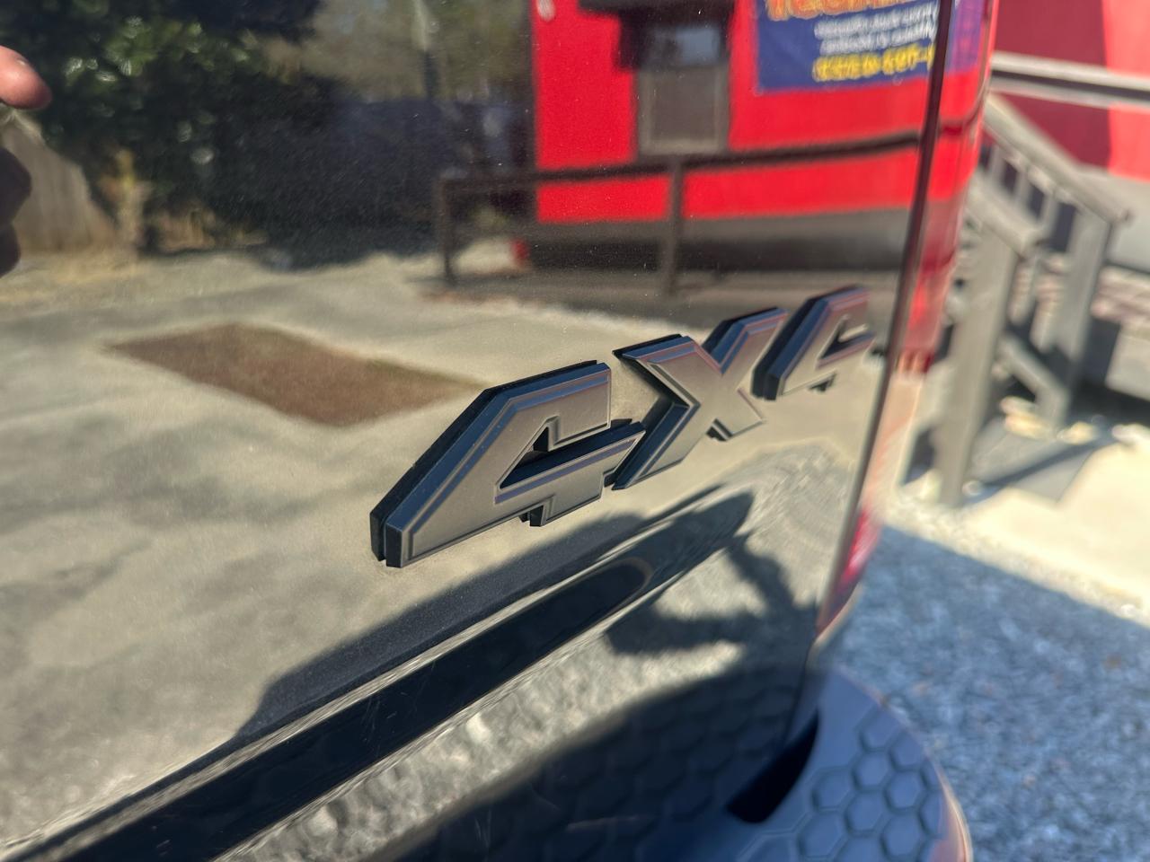 RAM 1500 Express 4x4 Quad Cab 6'4" Box 2018