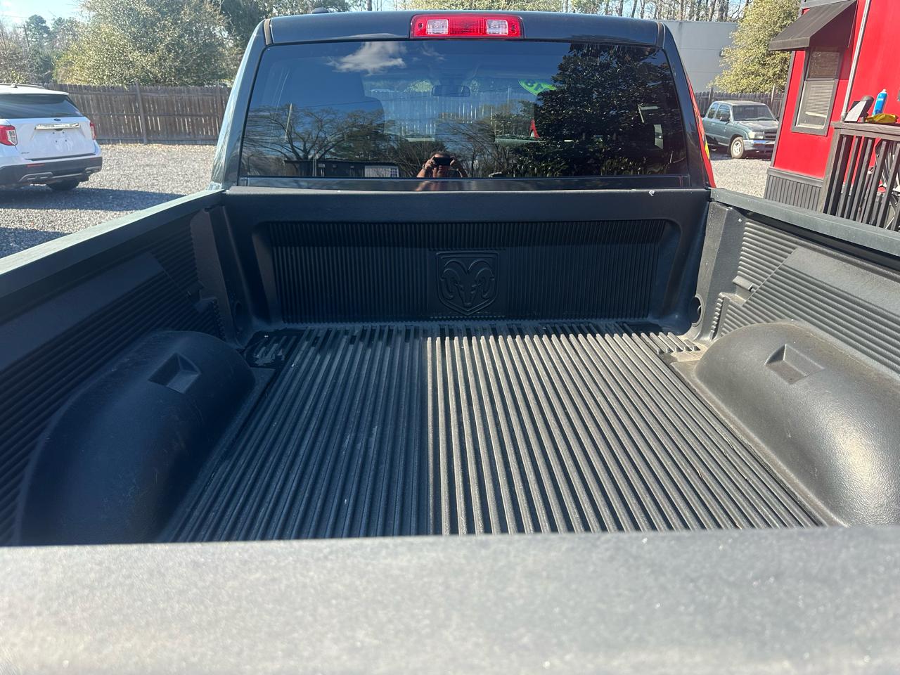 RAM 1500 Express 4x4 Quad Cab 6'4" Box 2018