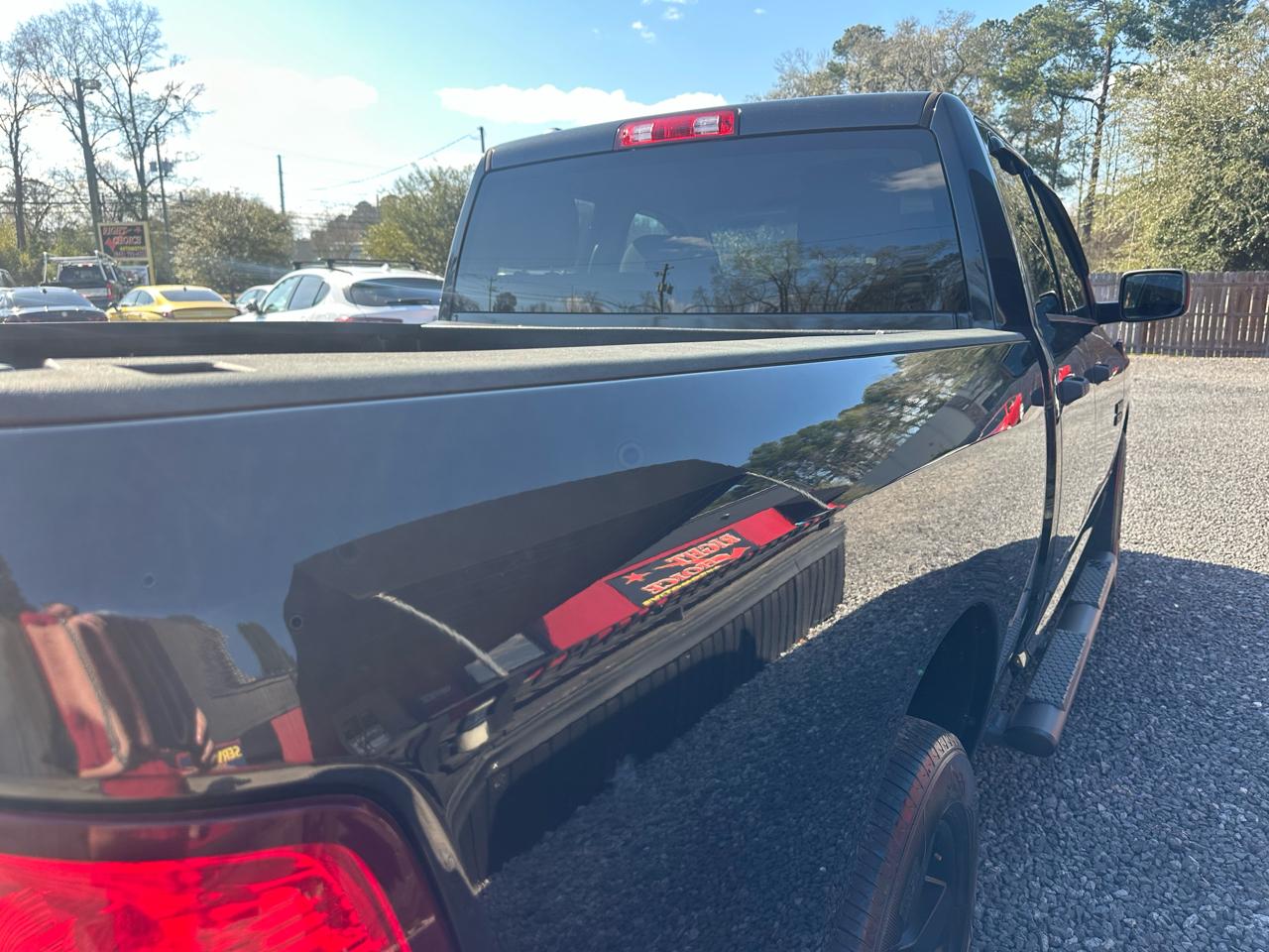 RAM 1500 Express 4x4 Quad Cab 6'4" Box 2018