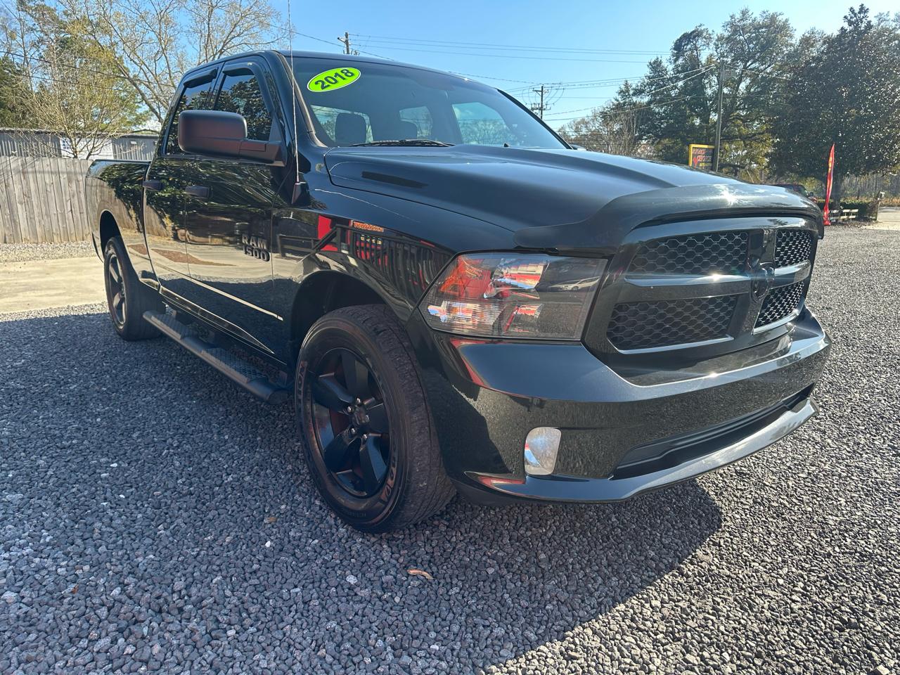 RAM 1500 Express 4x4 Quad Cab 6'4" Box 2018