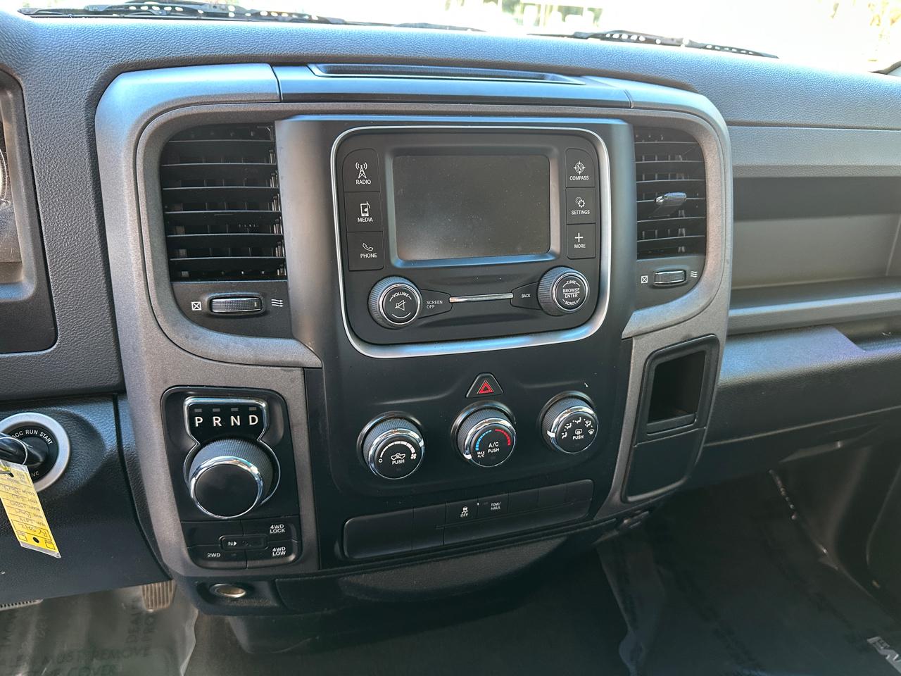 RAM 1500 Express 4x4 Quad Cab 6'4" Box 2018