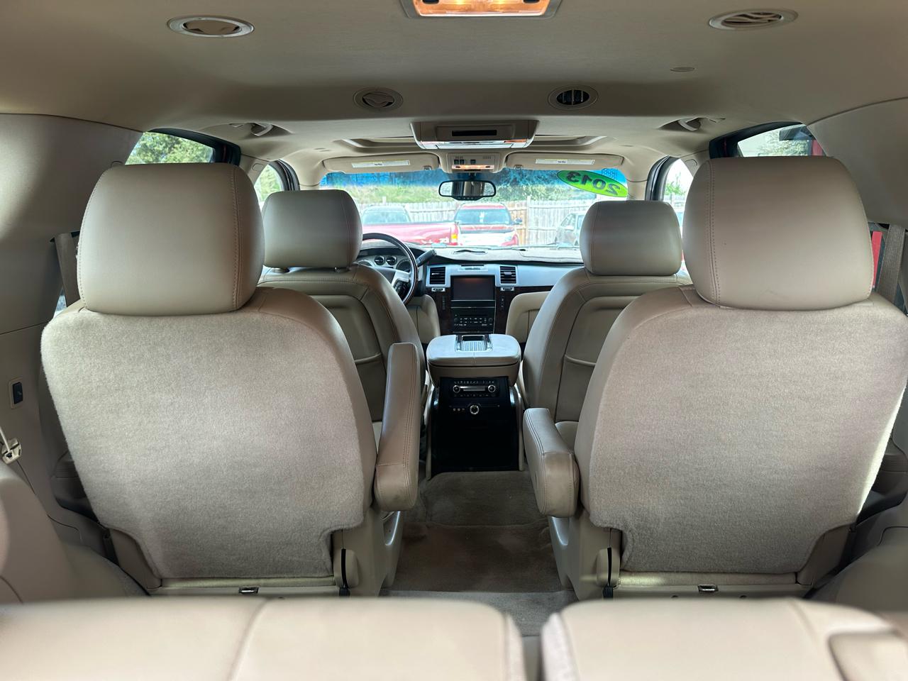 Cadillac Escalade 2WD 4dr Luxury 2013