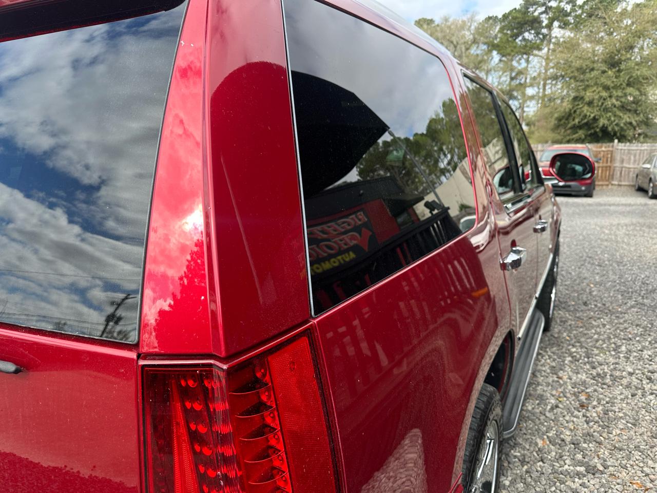 Cadillac Escalade 2WD 4dr Luxury 2013