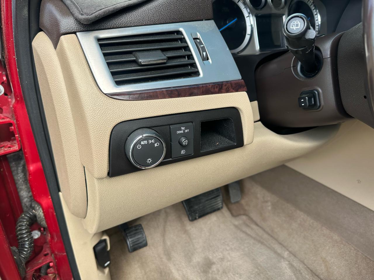 Cadillac Escalade 2WD 4dr Luxury 2013