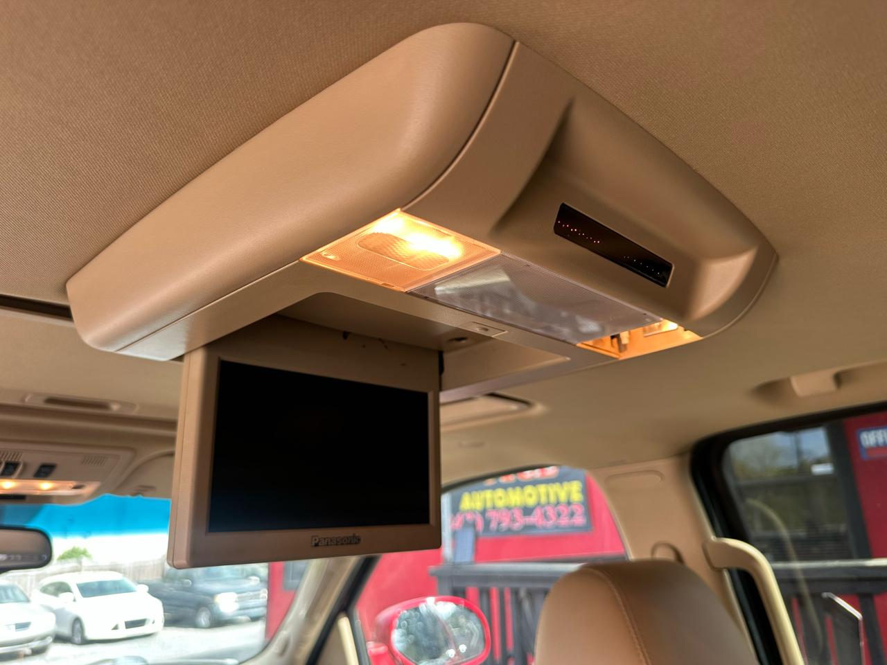 Cadillac Escalade 2WD 4dr Luxury 2013