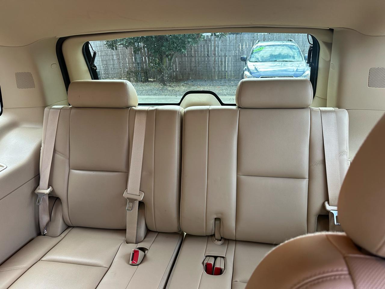 Cadillac Escalade 2WD 4dr Luxury 2013