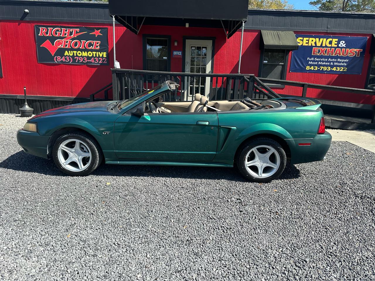 Ford Mustang 2dr Convertible GT 2000