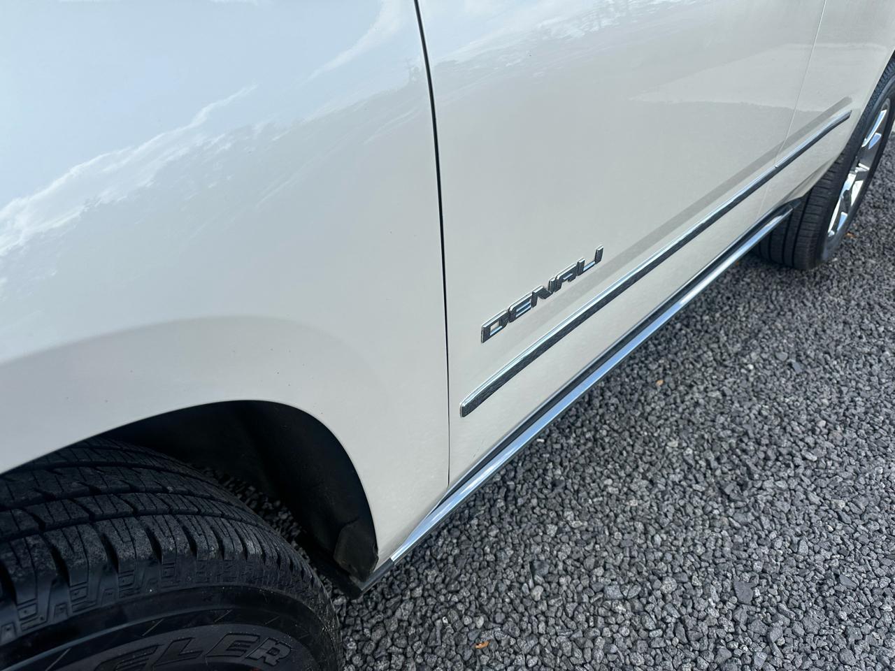 GMC Yukon 4WD 4dr Denali 2015