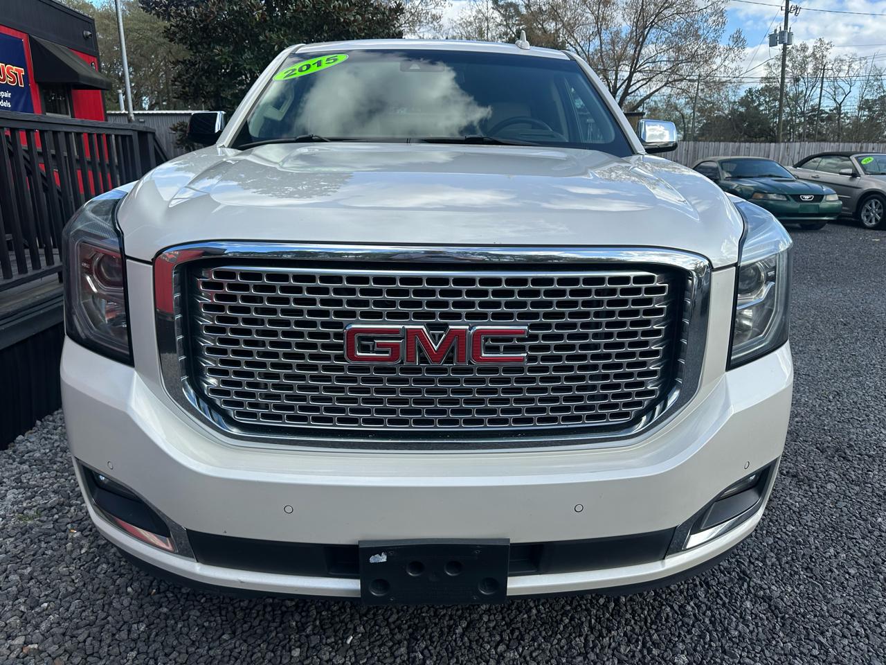 GMC Yukon 4WD 4dr Denali 2015