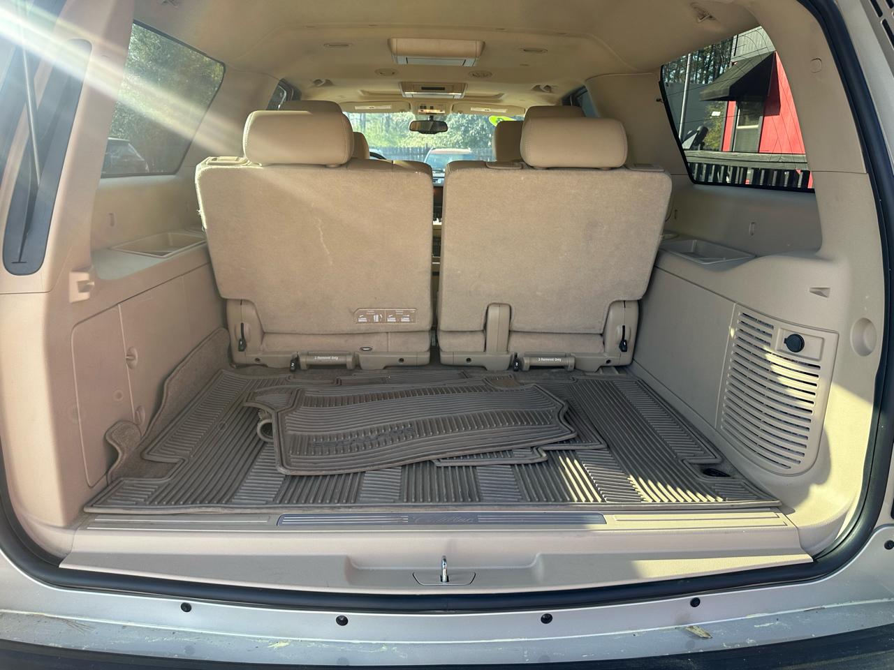 Cadillac Escalade ESV 2WD 4dr Premium 2013