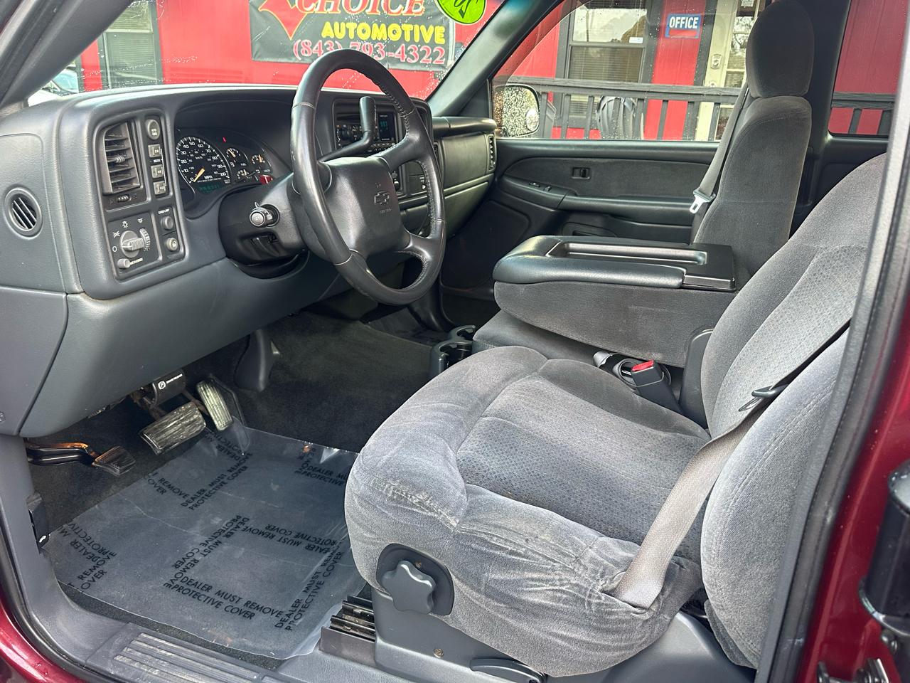 Chevrolet Silverado 1500 Ext Cab 143.5" WB 4WD LS 2002