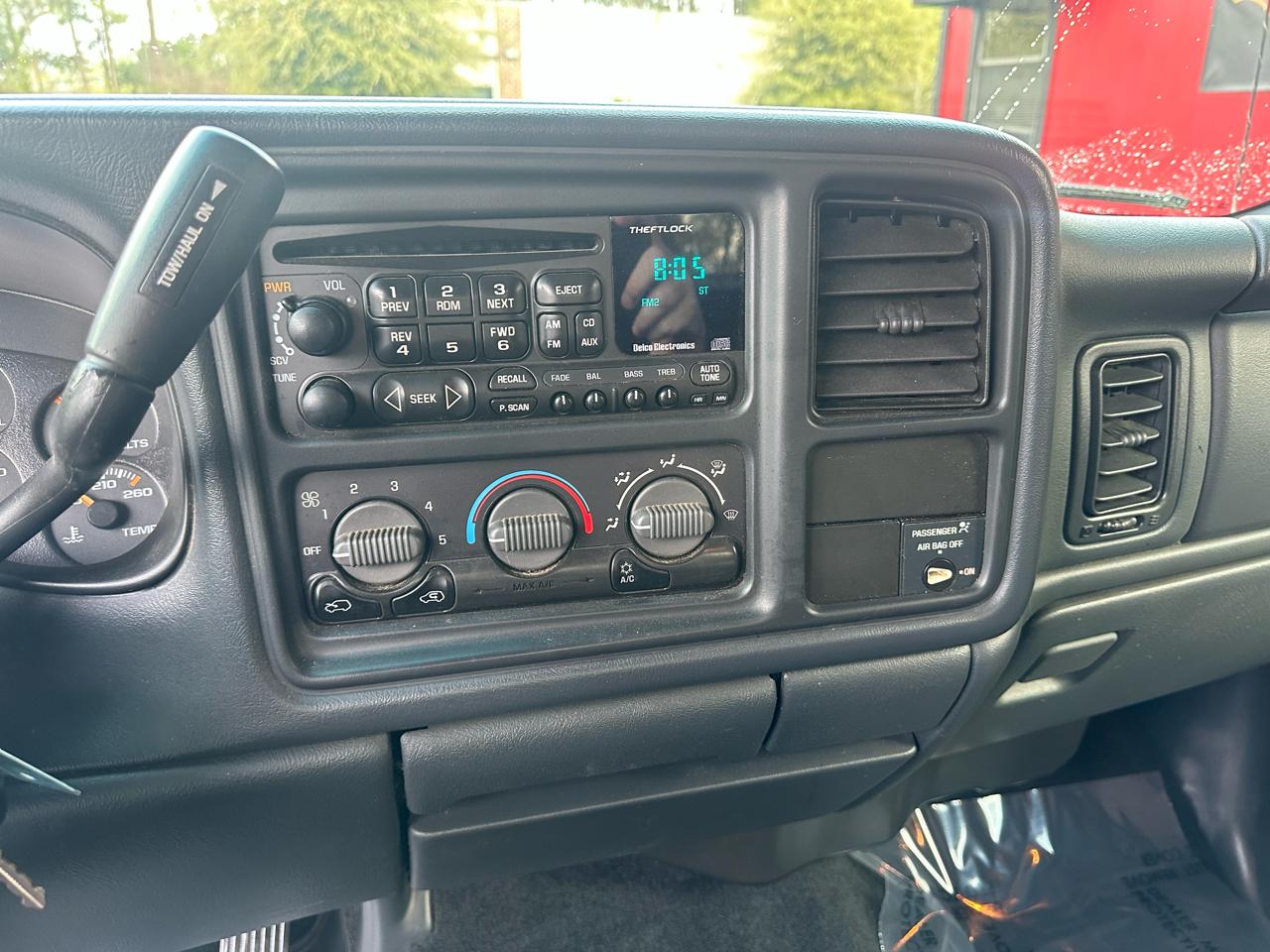 Chevrolet Silverado 1500 Ext Cab 143.5" WB 4WD LS 2002