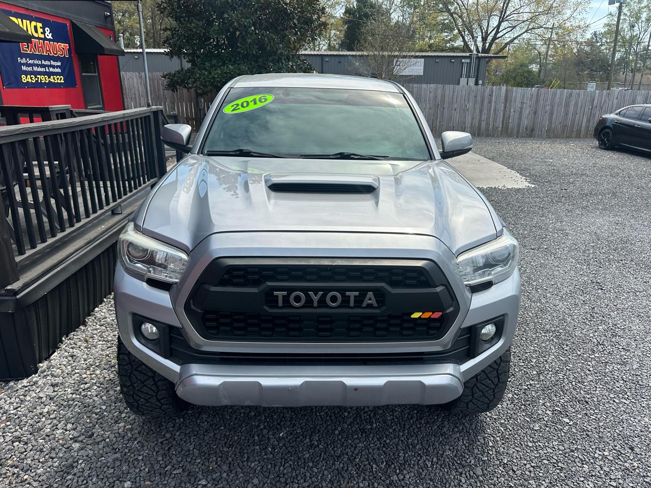 Toyota Tacoma 2WD Double Cab LB V6 AT TRD Sport (Natl) 2016