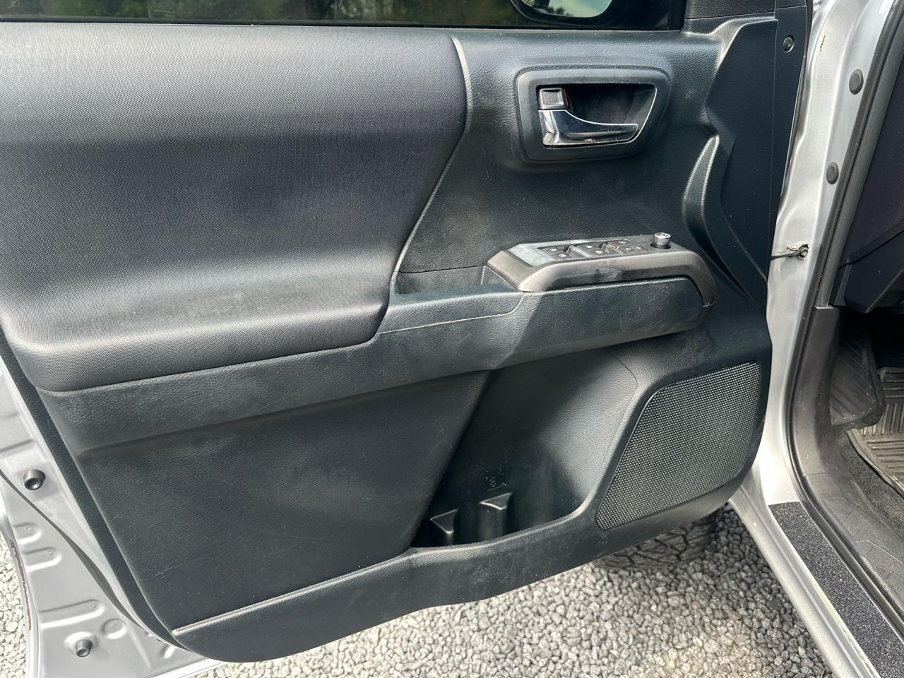 Toyota Tacoma 2WD Double Cab LB V6 AT TRD Sport (Natl) 2016