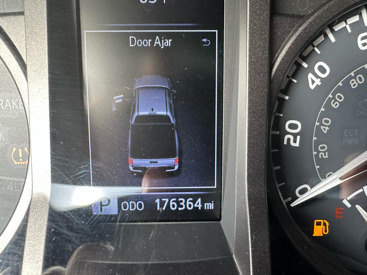 Toyota Tacoma 2WD Double Cab LB V6 AT TRD Sport (Natl) 2016