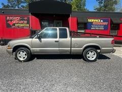 2000 Chevrolet S-10 