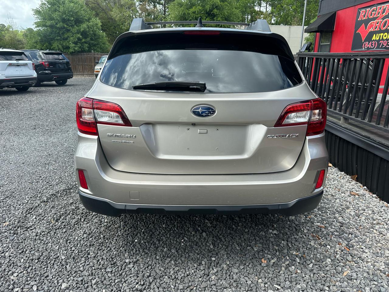 Subaru Outback 4dr Wgn 2.5i Premium 2016