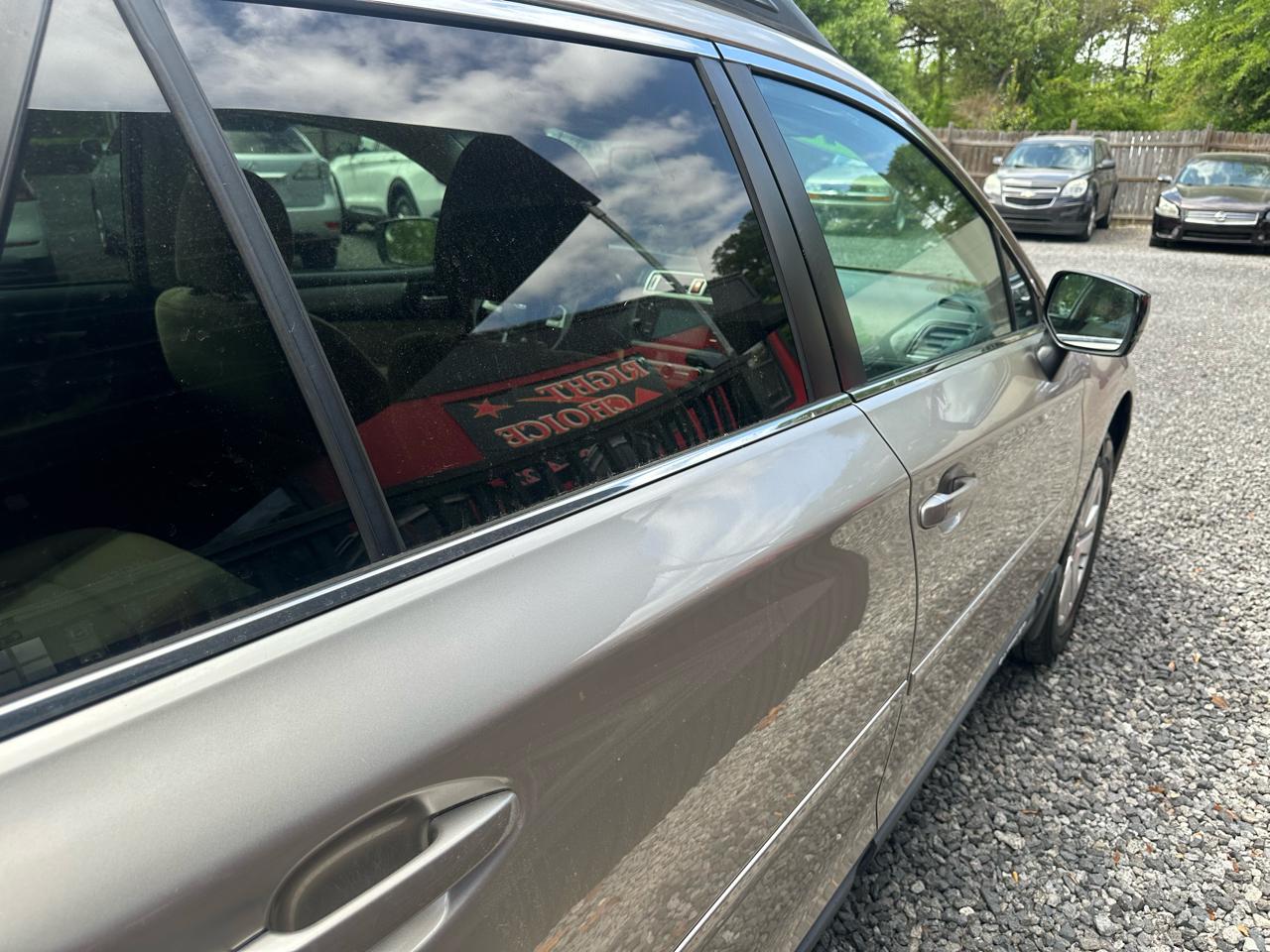 Subaru Outback 4dr Wgn 2.5i Premium 2016