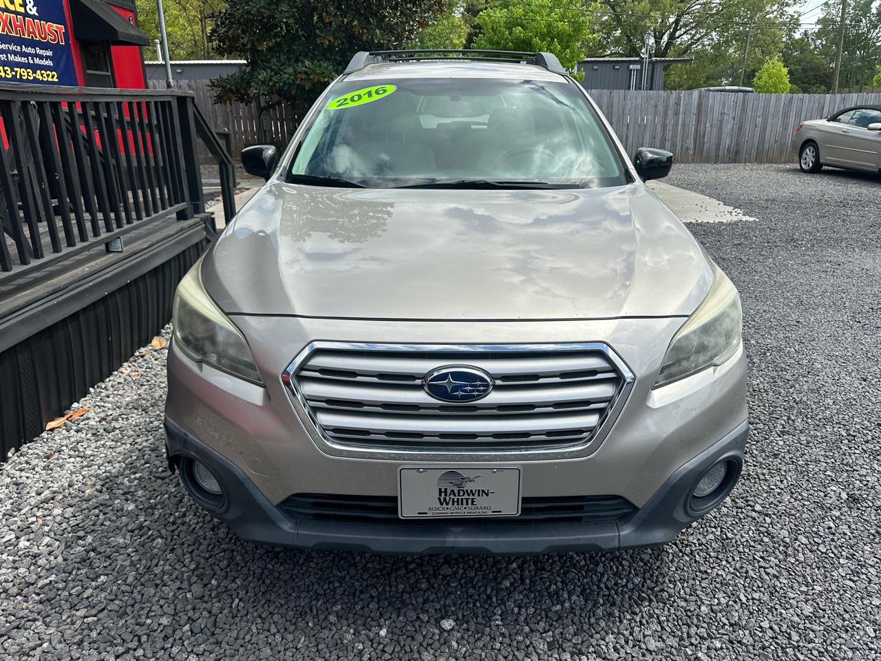 Subaru Outback 4dr Wgn 2.5i Premium 2016