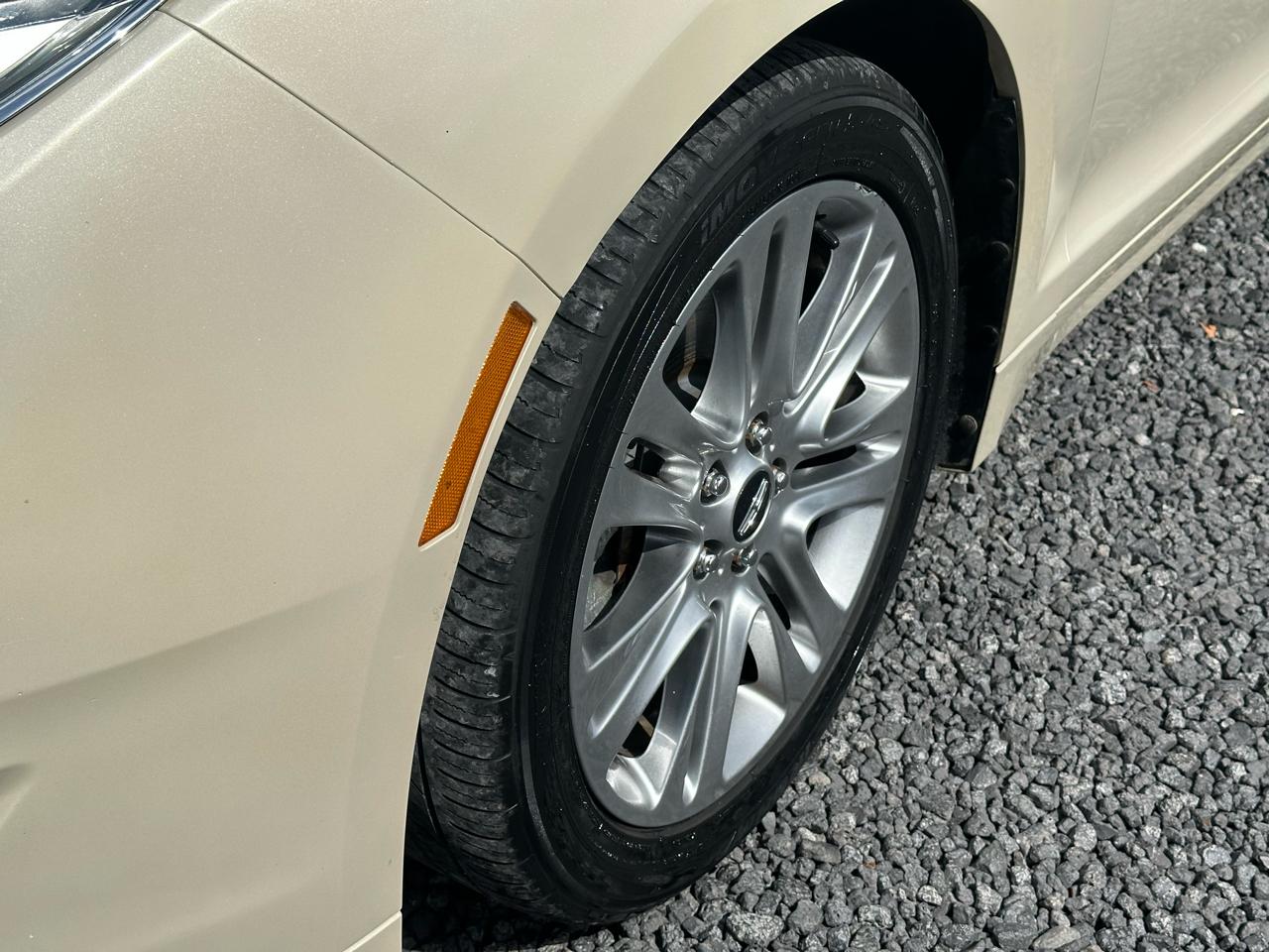 Lincoln MKZ 4dr Sdn FWD 2014