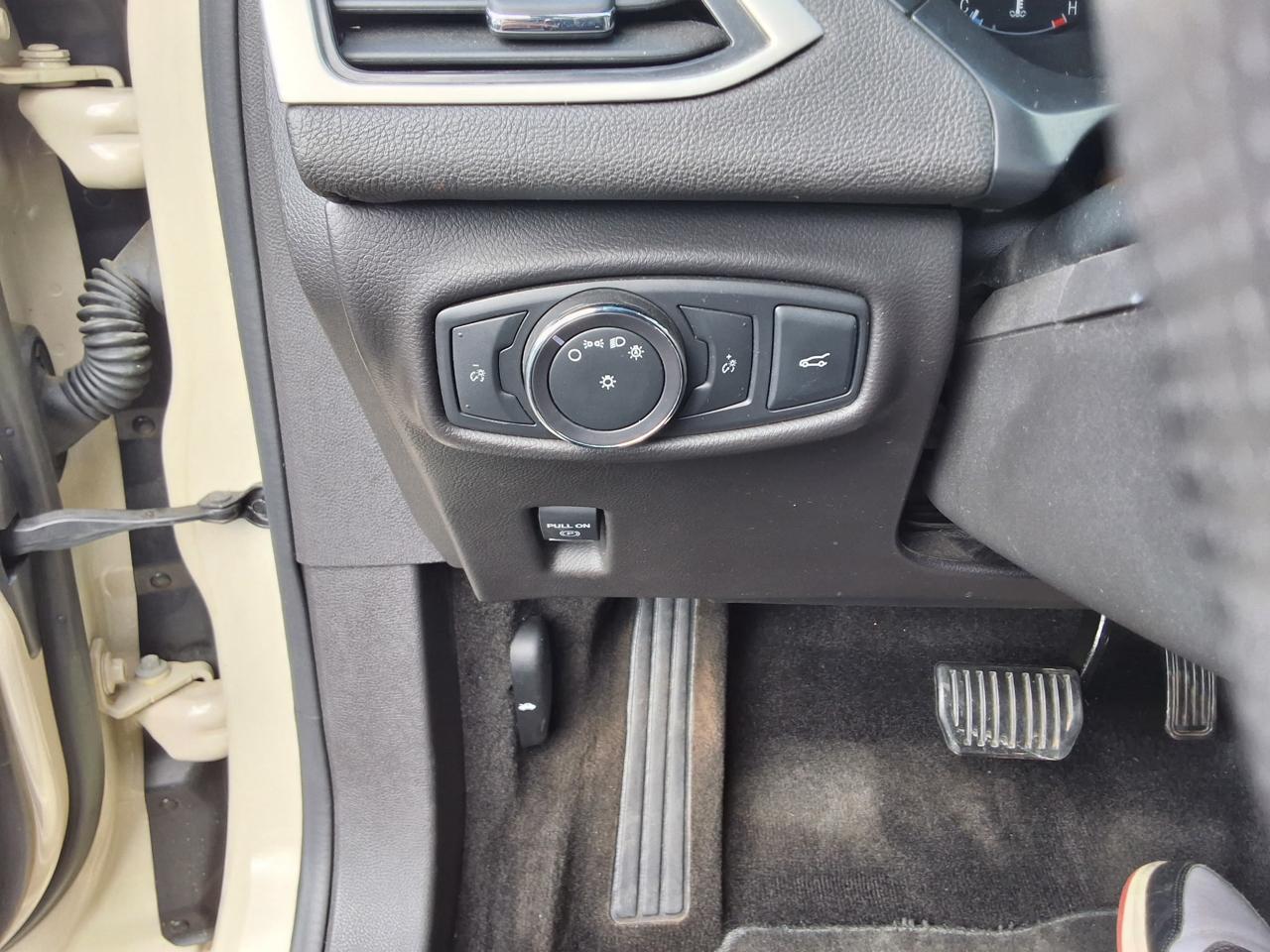 Lincoln MKZ 4dr Sdn FWD 2014