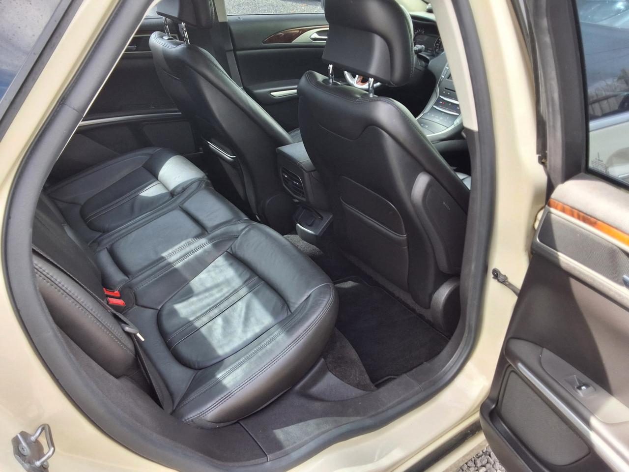 Lincoln MKZ 4dr Sdn FWD 2014