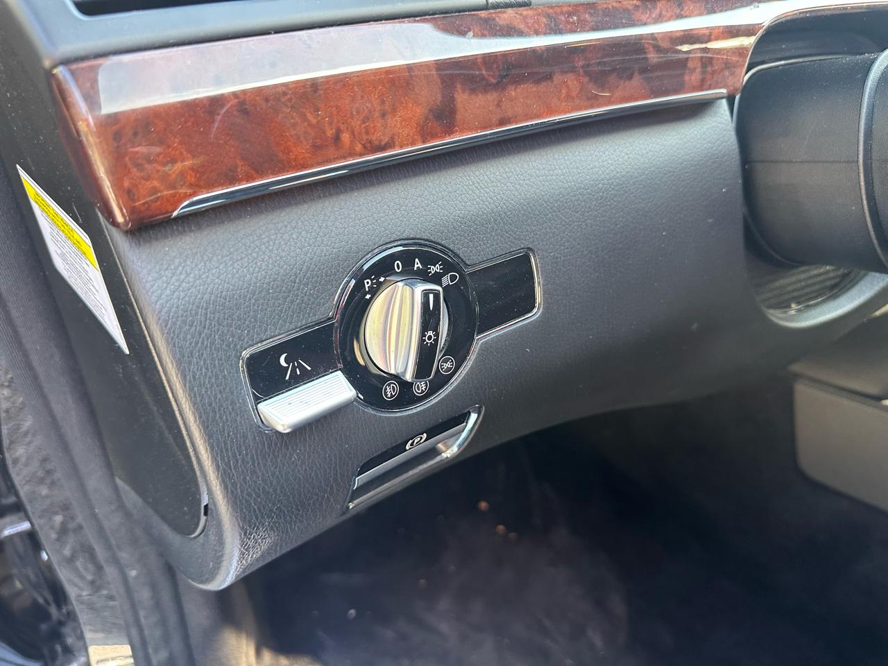 Mercedes-Benz S-Class 4dr Sdn 5.5L V8 4MATIC 2009