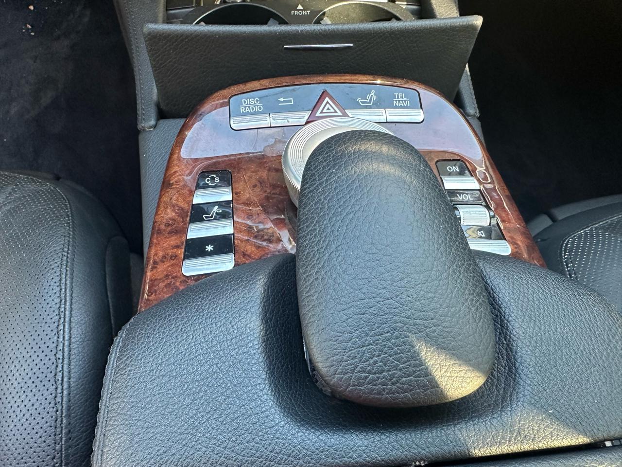 Mercedes-Benz S-Class 4dr Sdn 5.5L V8 4MATIC 2009