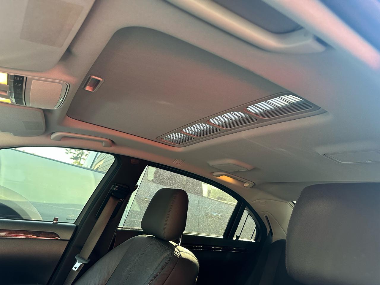 Mercedes-Benz S-Class 4dr Sdn 5.5L V8 4MATIC 2009