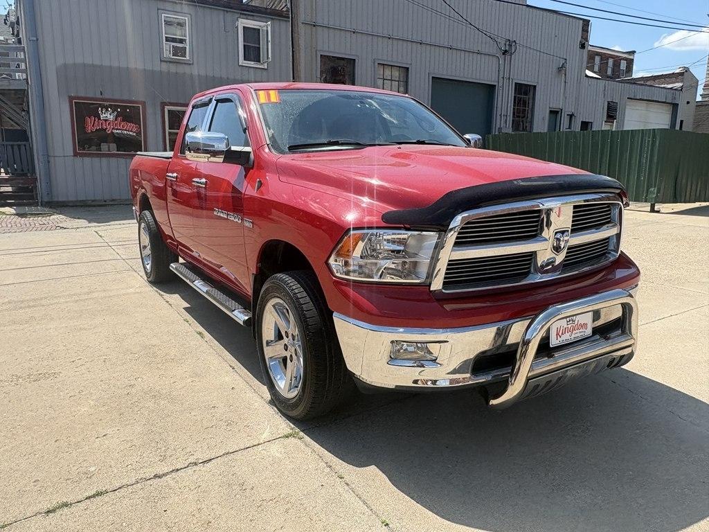 2011 RAM 1500 4WD Quad Cab 140.5" SLT