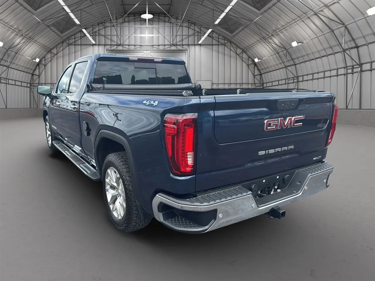 2020 Gmc Sierra 1500 SLT photo 3