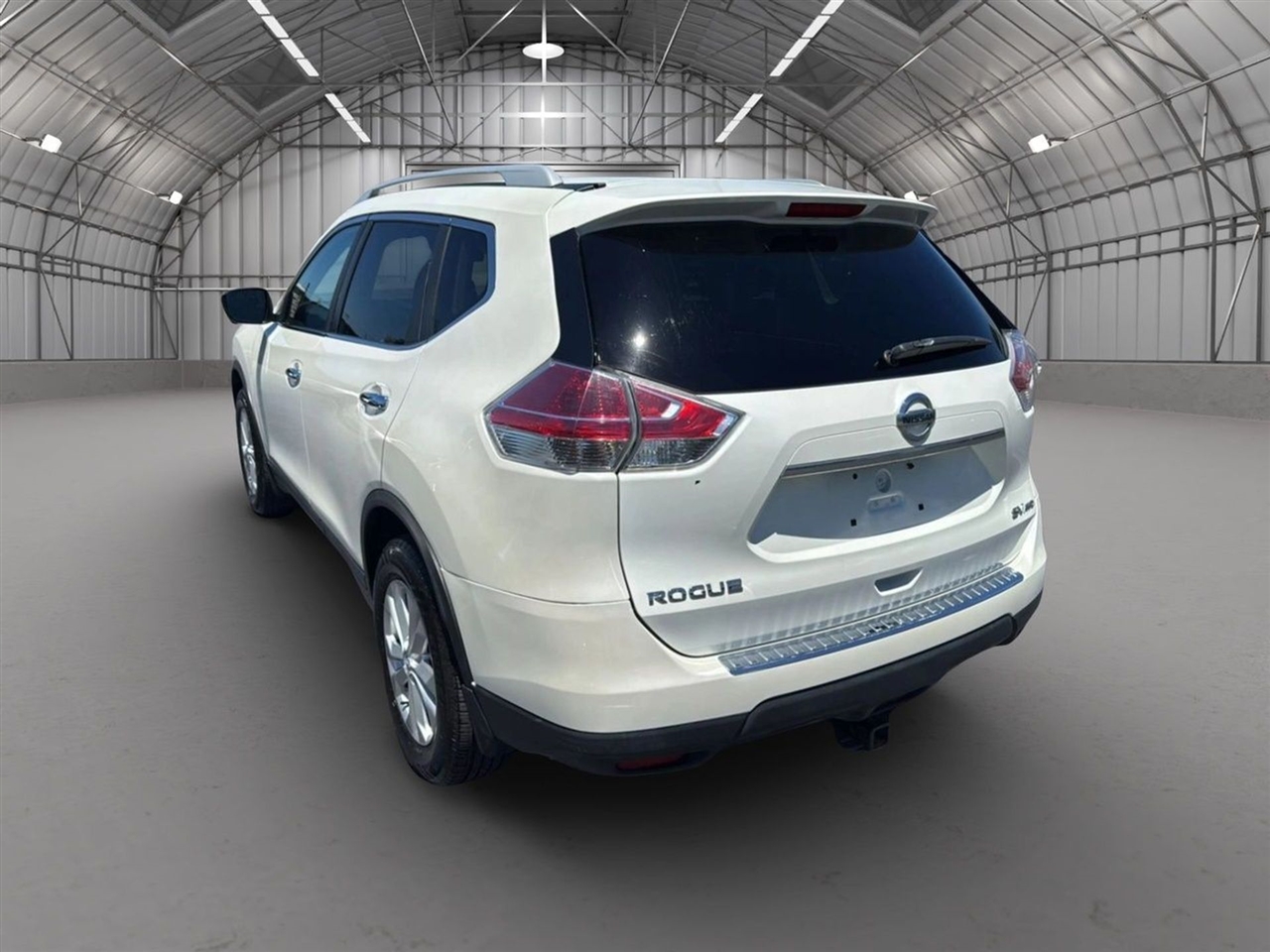 2016 Nissan Rogue SV photo 3