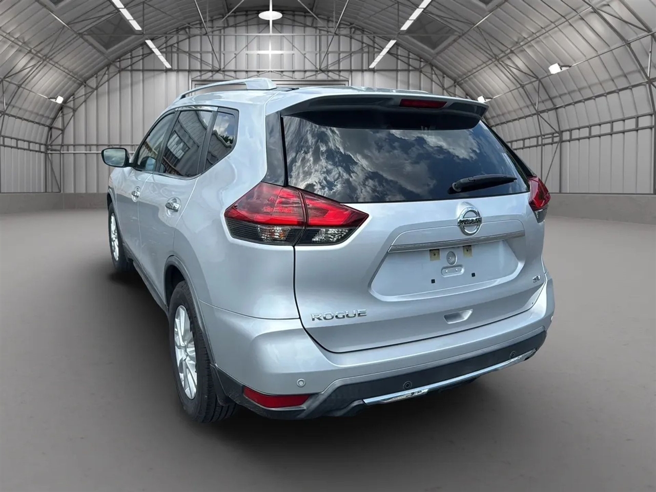 2020 Nissan Rogue SV photo 3