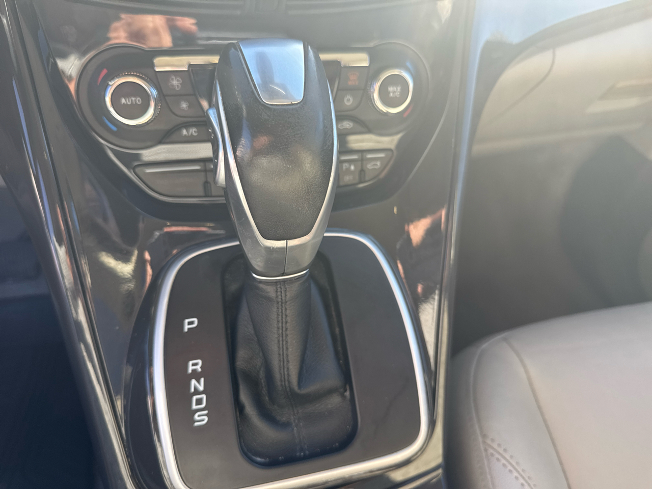 Ford Escape Titanium FWD 2014