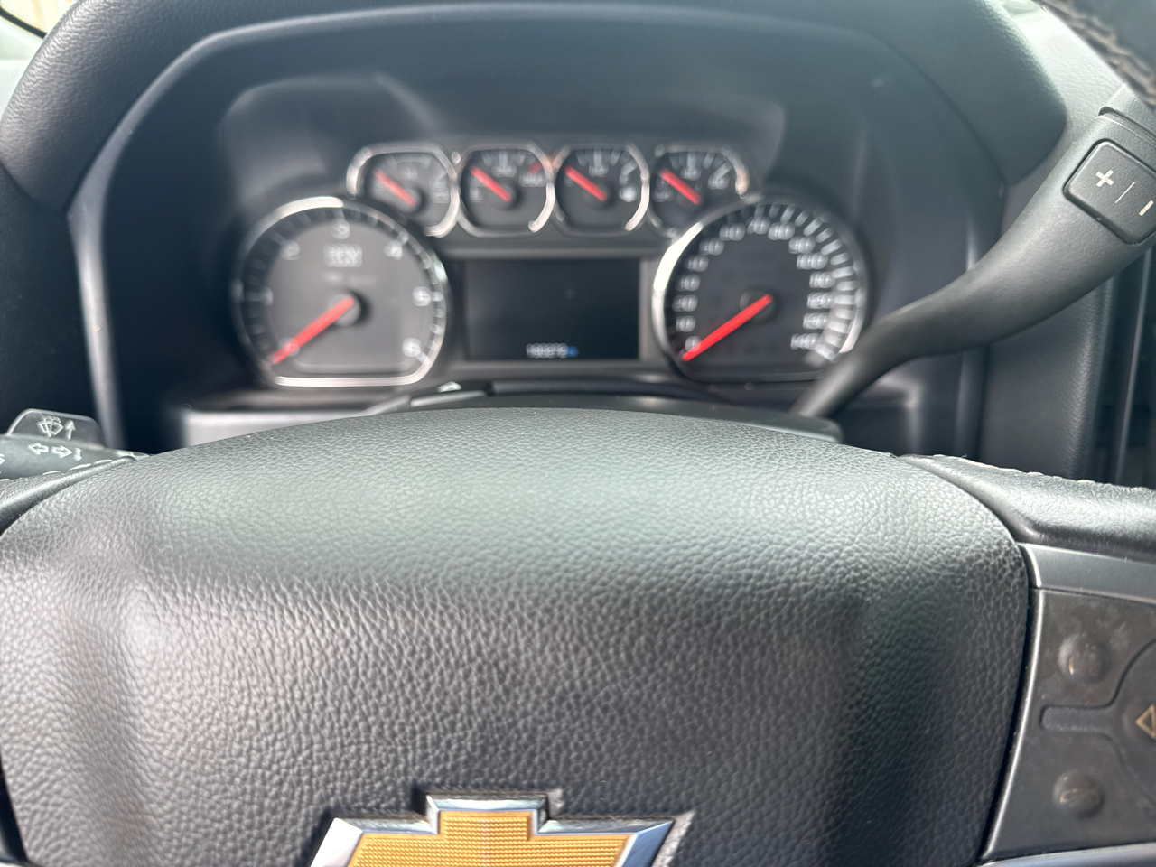 Chevrolet Silverado 2500HD LT Crew Cab 2WD 2015