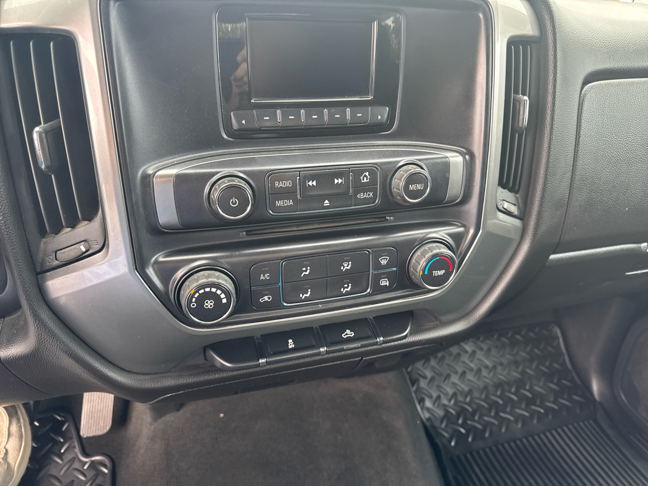 Chevrolet Silverado 2500HD LT Crew Cab 2WD 2015