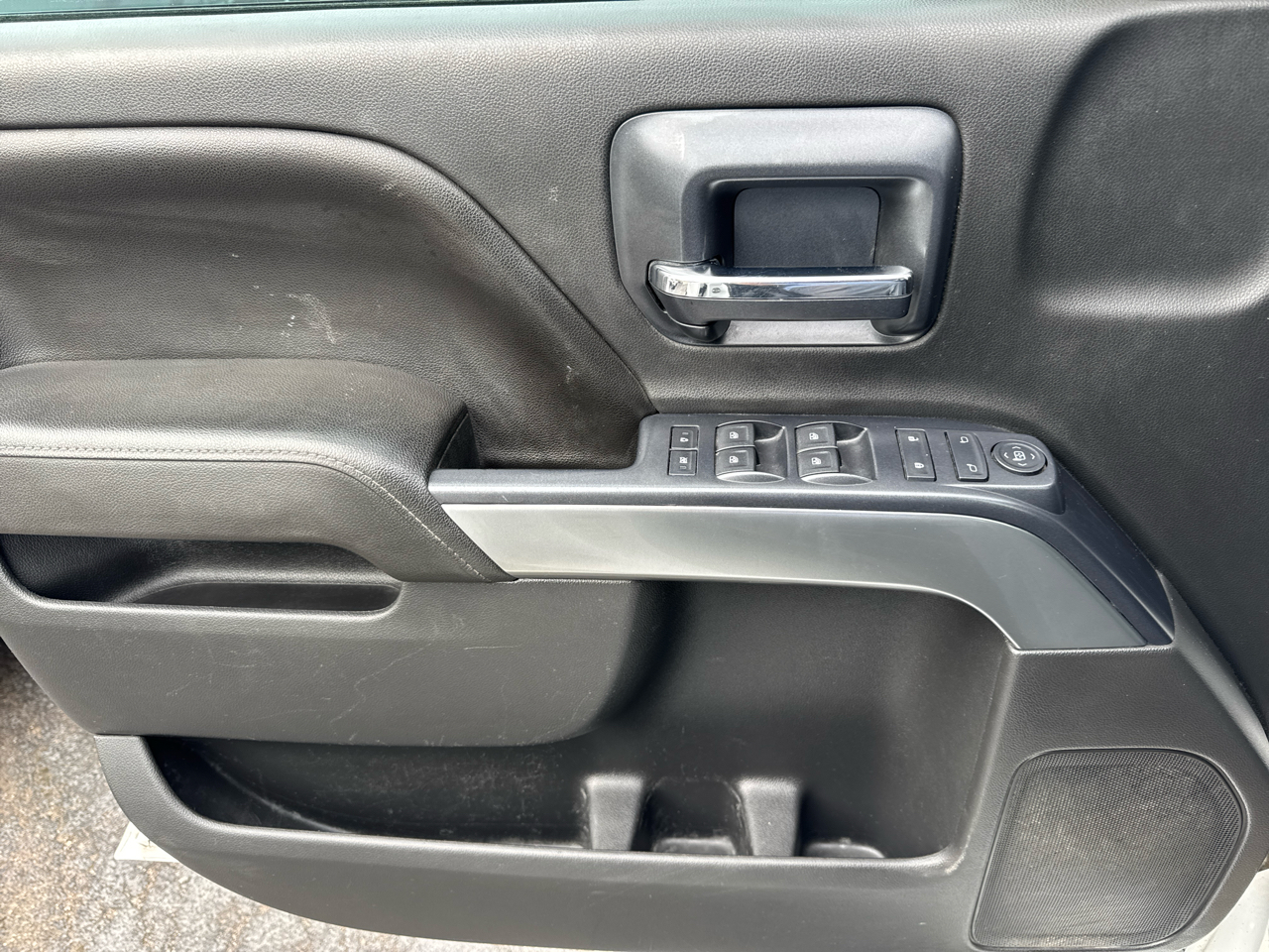 Chevrolet Silverado 2500HD LT Crew Cab 2WD 2015