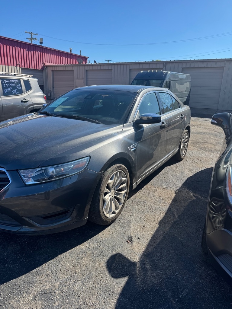 2017 Ford Taurus LIMITED