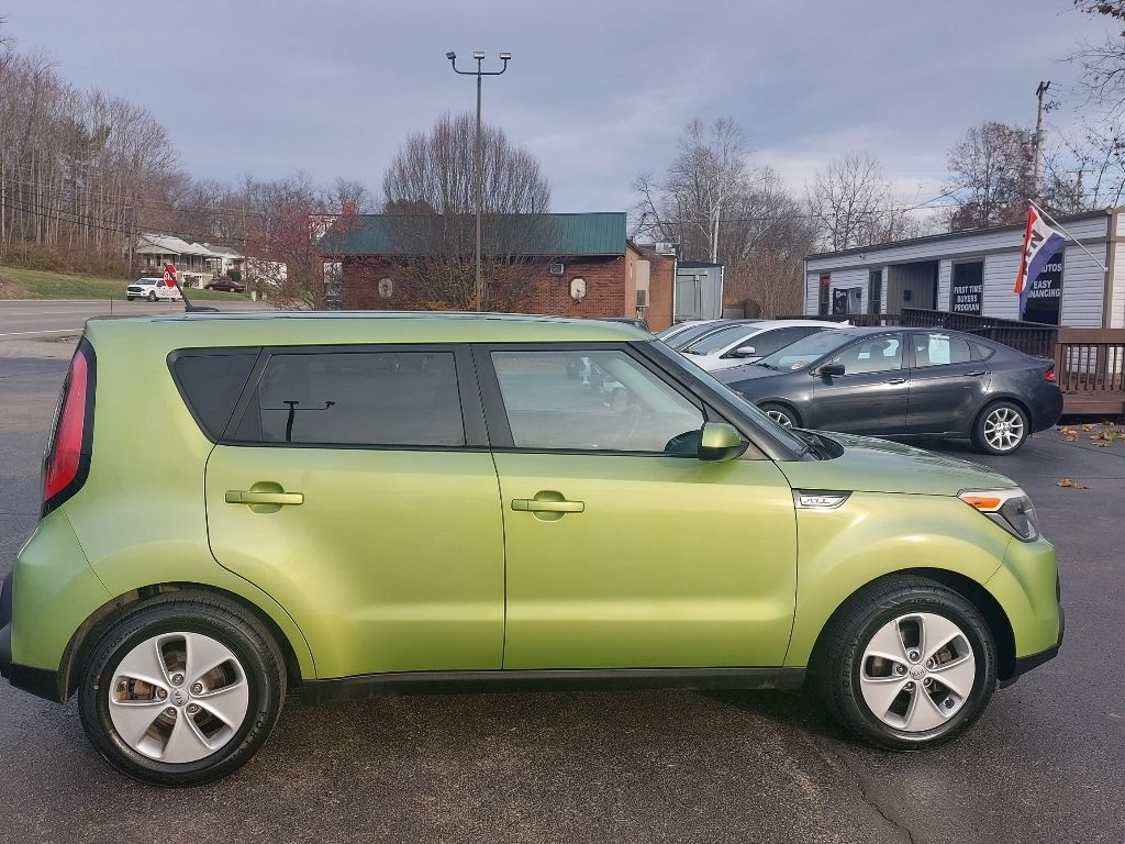 2016 Kia Soul Base