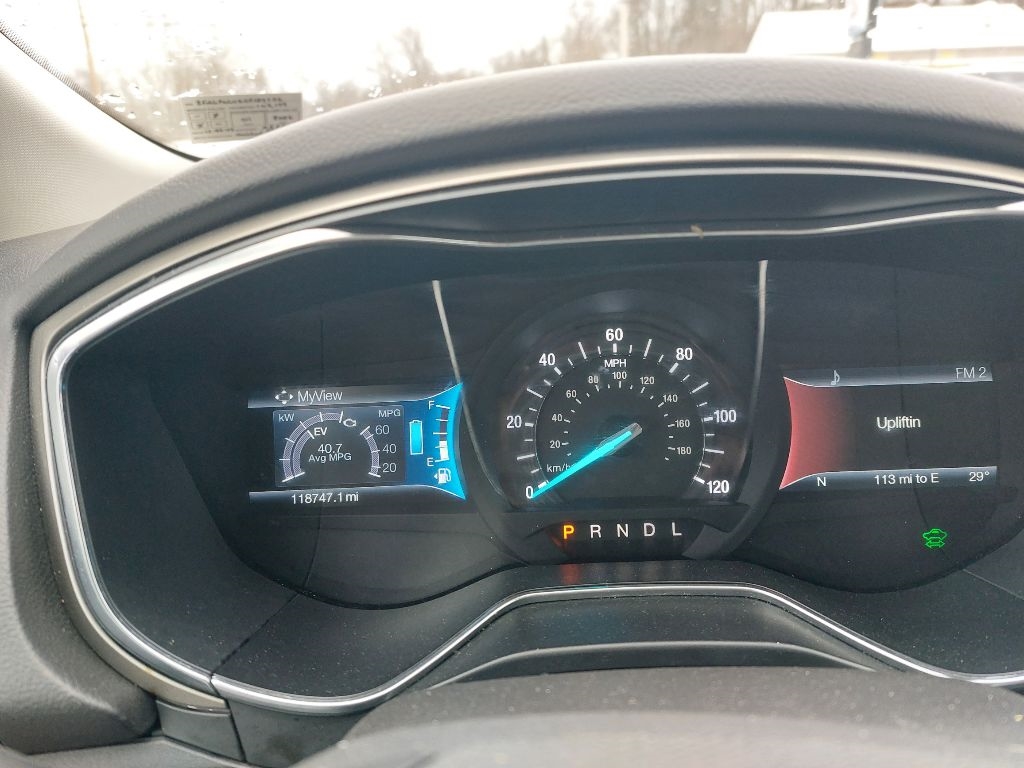 Ford Fusion Hybrid  2016