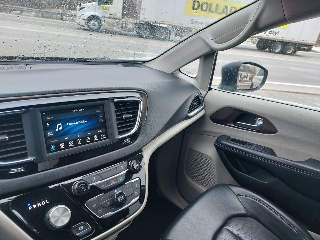 Chrysler Voyager  2021