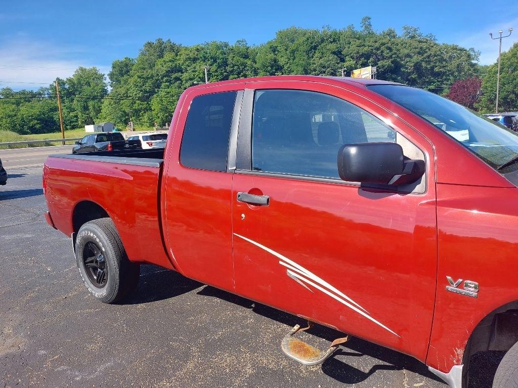 Nissan Titan  2004