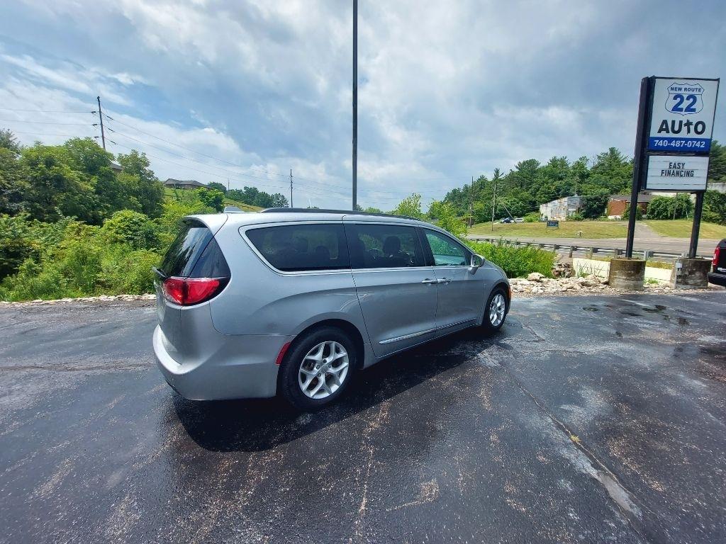Chrysler Pacifica  2017
